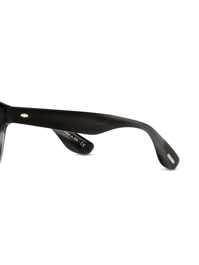 Shop Oliver Peoples Ov5473su Nino Round-shape Sunglasses In Schwarz