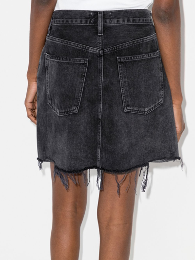 Shop Agolde Fringed Denim Mini Skirt In Schwarz