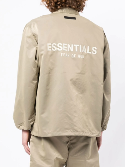 Essentials Coaches Light Jacket In Grün