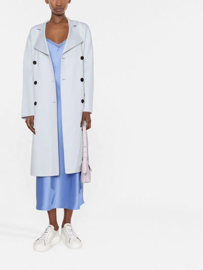 Shop Theory Double-breasted Belted Coat In Blau