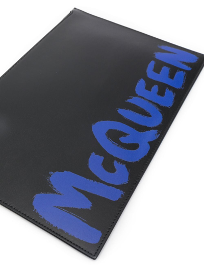 Shop Alexander Mcqueen Graffiti-print Leather Clutch Bag In Schwarz