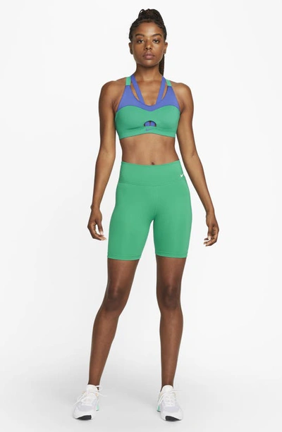 Nike Indy Women s Light-Support Padded Seamless Sports Bra
