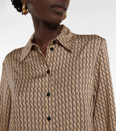 Victoria Beckham Logo-pattern Relaxed-fit Woven Shirt In Camel/dark Navy