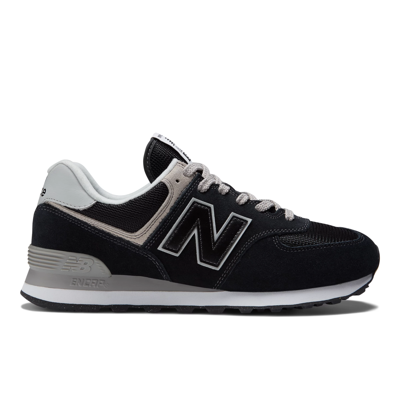 New Balance Panel-detail Logo Patch Sneakers In Black