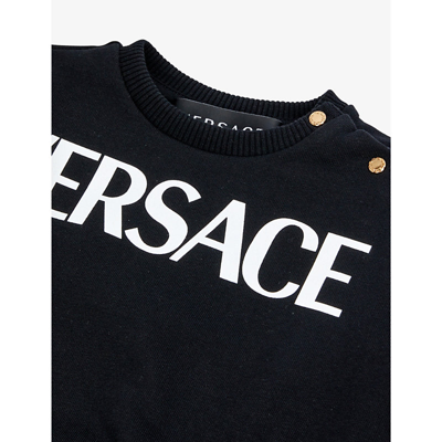 Shop Versace Greca Logo-print Cotton Sweatshirt 6-36 Months In Nero+bianco