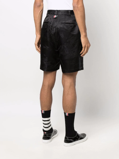 Thom Browne Rwb Stripe Tailored Shorts In Schwarz