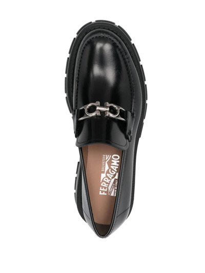 Ferragamo Loog-plaque Leather Loafers In Black
