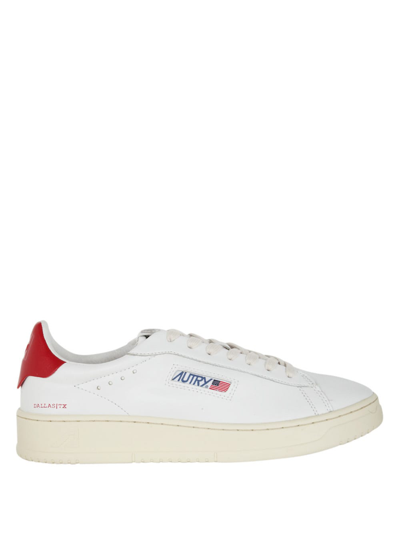Shop Autry Dallas Low Sneakers In Wht Red