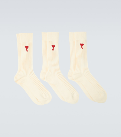 Shop Ami Alexandre Mattiussi Set Of 3 Ami De Caur Cotton-blend Socks In Off White