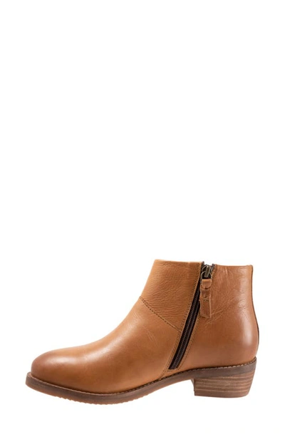 Softwalk Roselle Ankle Boot In Luggage