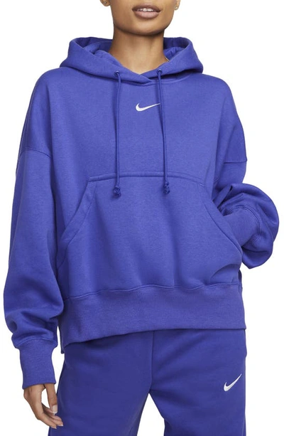 Nike Hoodie ESSENTIAL in purple