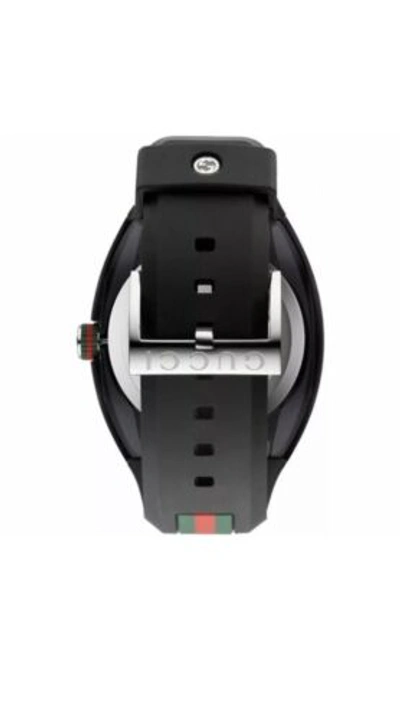 Pre-owned Gucci Sync Xxl Ya137101 Black Rubber Band Black Dial Unisex Watch