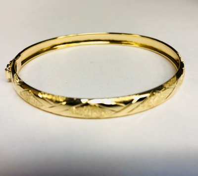 Pre-owned R C I 10k Yellow Gold Domed Etched Bangle Bracelet 8" 6mm 4.5 Grams With Safety In No Stone