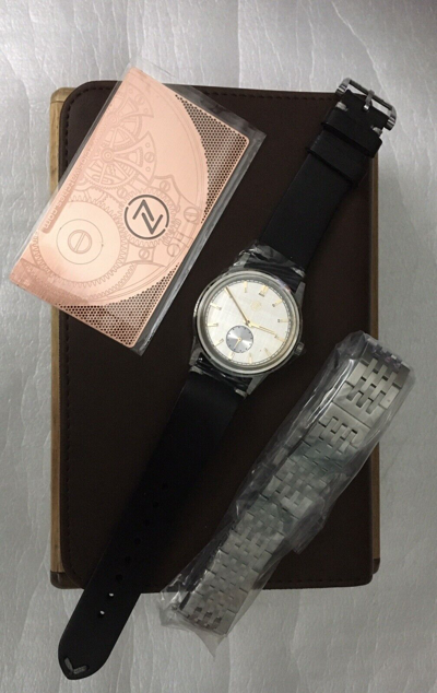 Pre-owned Zelos Nova 38mm Linen Silver - Dealer & Warranty