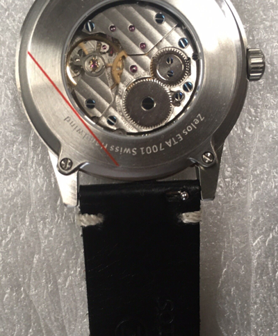 Pre-owned Zelos Nova 38mm Linen Silver - Dealer & Warranty