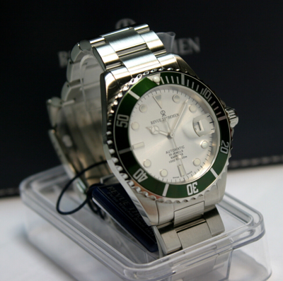 Pre-owned Revue Thommen Diver (984 4/12ft) Automatic Silver / Green Ref 17571.2124 Unworn