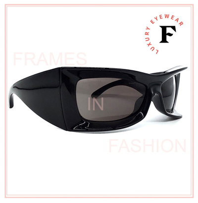 Pre-owned Balenciaga Extreme Oversized Wrap 0156 Black Bold Unisex Sunglasses Bb0156s 001 In Gray