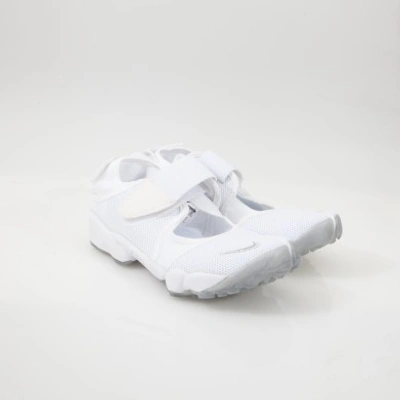 Nike Air Rift Mesh Trainers In White+wolf+grey