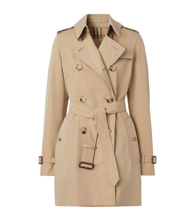 Shop Burberry Short Kensington Heritage Trench Coat In Neutrals