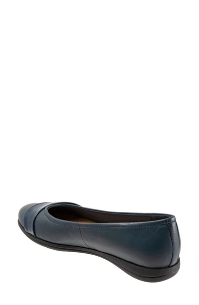Trotters Womens Buckle Leather Flat Shoes In Navy Micro