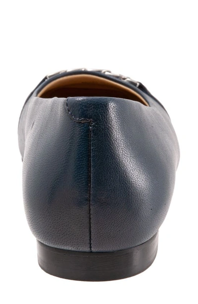 Trotters Harmony Flat In Navy