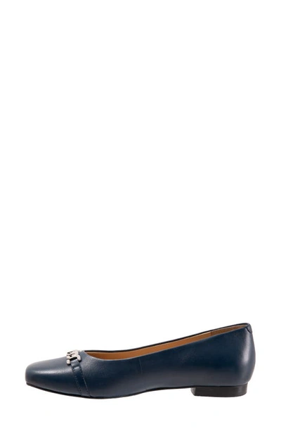 Trotters Harmony Flat In Navy