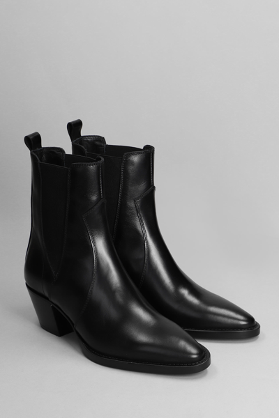 Anna F. Texan Ankle Boots In Black Leather