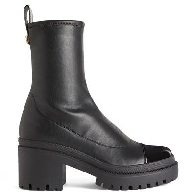 Giuseppe Zanotti Chunky Heel Leather Ankle Boots In Black