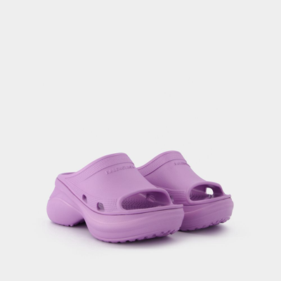 Shop Balenciaga Sandalen Pool Rub Violett In Purple