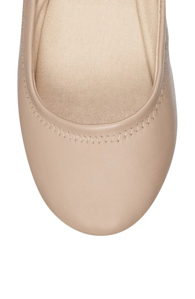 Lucky Brand Emmie Womens Leather Round-toe Ballet Flats In Pale Beige