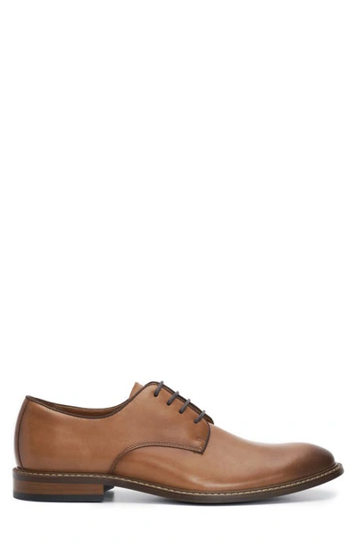 Vince Camuto Lyre Leather Derby In Cognac/brown Shhgrg
