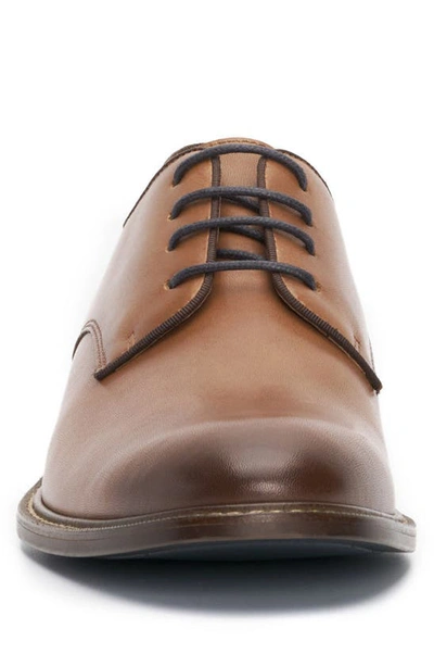 Vince Camuto Lyre Leather Derby In Cognac/brown Shhgrg