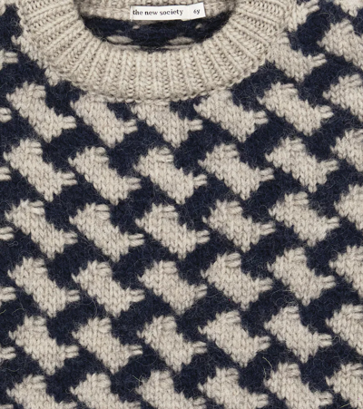 The New Society Nicola Jacquard Wool Sweater In Houndstooth Fantasy