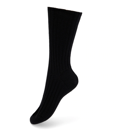 Shop The Row Ribbed-knit Cashmere Socks In Black