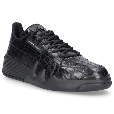 Shop Giuseppe Zanotti Low-top Sneakers Talon Calfskin In Black