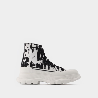 Shop Alexander Mcqueen Tread Slick Sneakers Aus Weissem Canvas In Multicolor