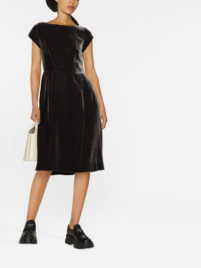 Shop Aspesi Cap-sleeve Velvet-effect Dress In 灰色