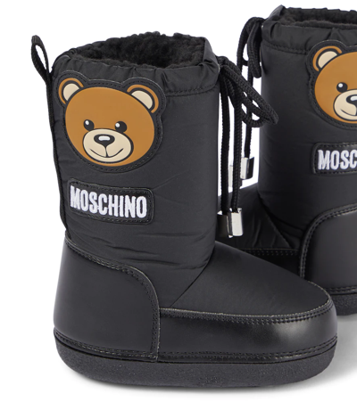 Shop Moschino Faux Shearling-lined Snow Boots In Black