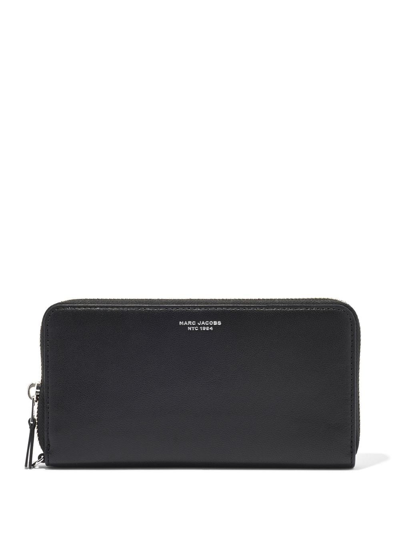 Shop Marc Jacobs The Continental Wristlet Wallet In Black