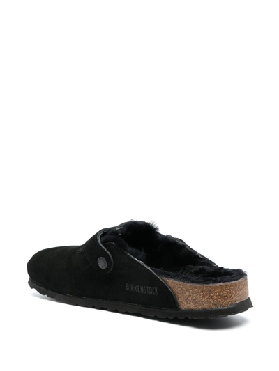 Shop Birkenstock Boston Shearling Slippers In Schwarz