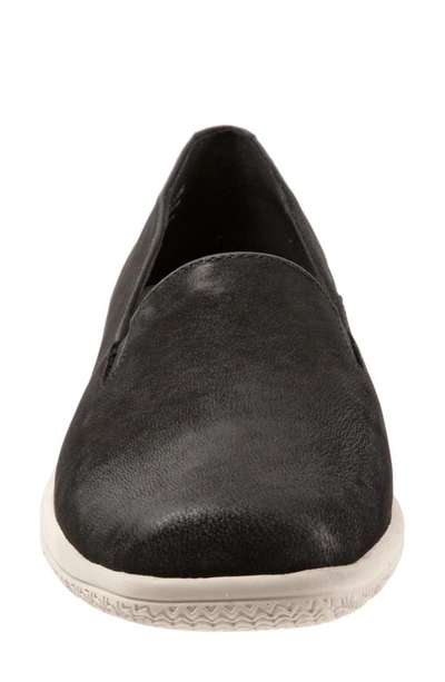 Shop Trotters Universal Loafer In Black Nubuck