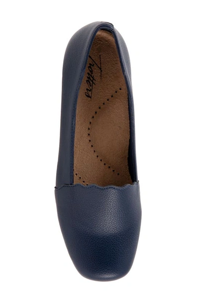 Trotters Sage Flat In Navy