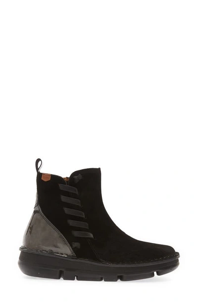On Foot Zen Boot In Black