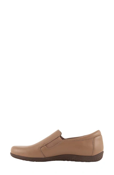 Shop David Tate Bend Leather Flat In Taupe