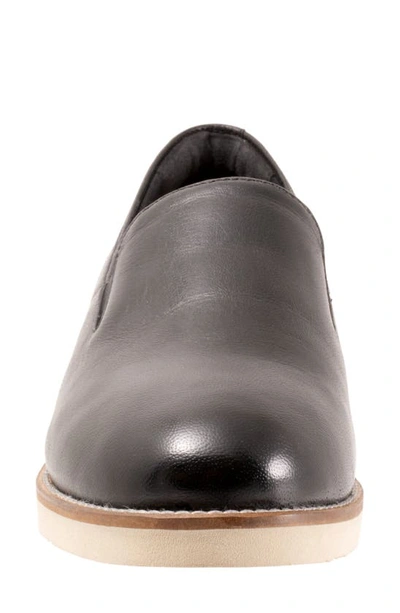 Softwalk Whistle Ii Slip-on Loafer In Black