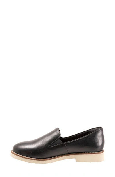 Softwalk Whistle Ii Slip-on Loafer In Black