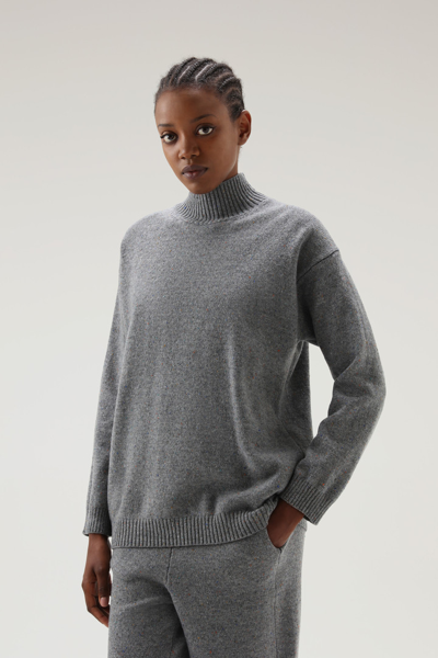 Shop Woolrich Women Grey Melange Size M