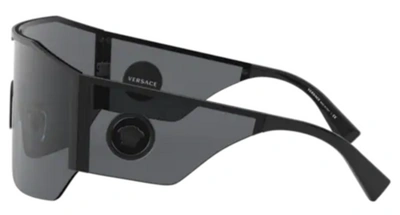 Pre-owned Versace Shield Sunglasses Ve2220 100987 Black / Grey Lens In Gray