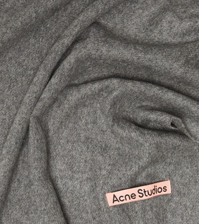 Shop Acne Studios Canada Narrow Cashmere Scarf In Grey Melange