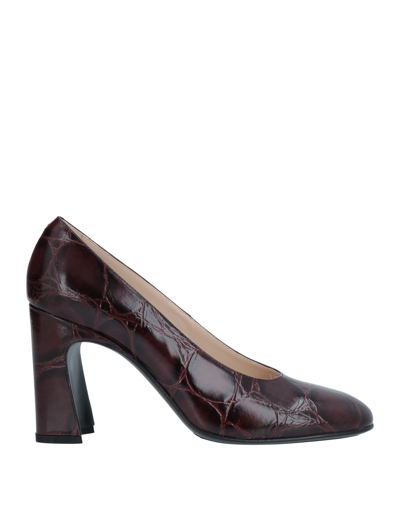 Shop Tod's Woman Pumps Deep Purple Size 6 Calfskin